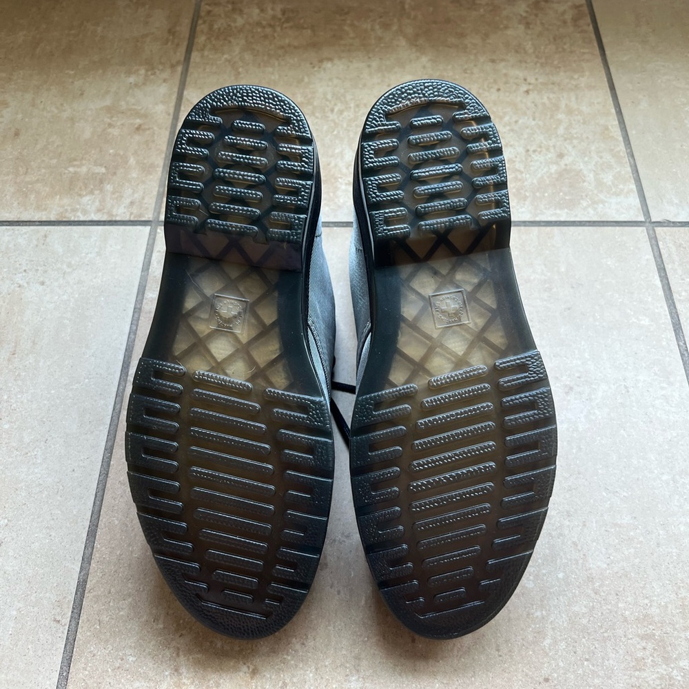 Dr Martens Dayton Silver Gray Satin Lace-Up Shoes Women’s UK 6 / USA 8 BRAND NEW - Picture 5 of 10